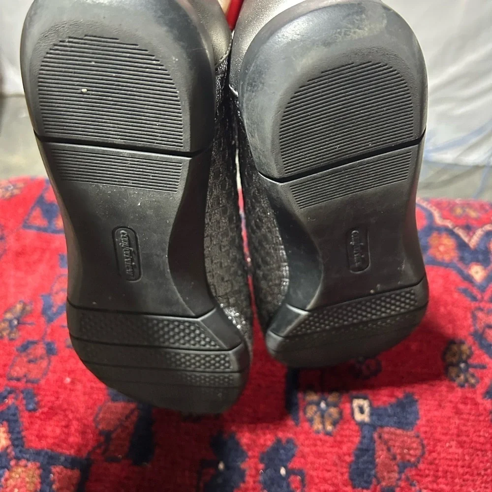 Comfortview Gray Woven Flats